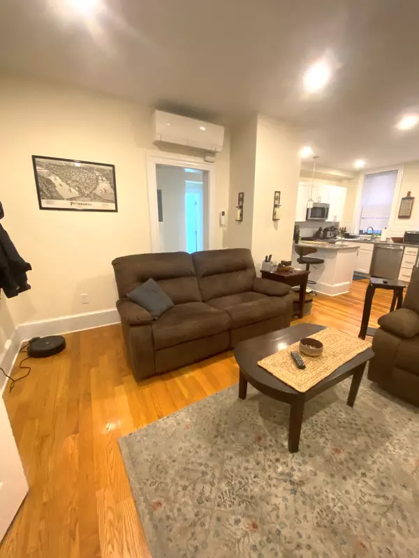 Jamaica Plain, MA 02130-2851,5 Brown Ter #2R
