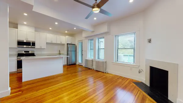715 Centre St #201, Jamaica Plain, MA 02130-2566