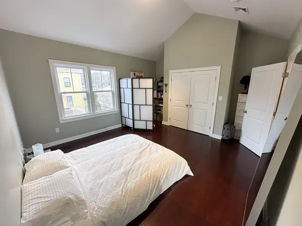 111 Green St #302, Jamaica Plain, MA 02130-2257