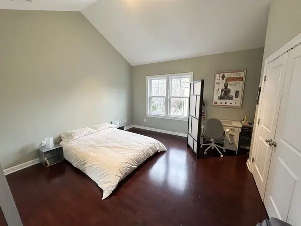 111 Green St #302, Jamaica Plain, MA 02130-2257