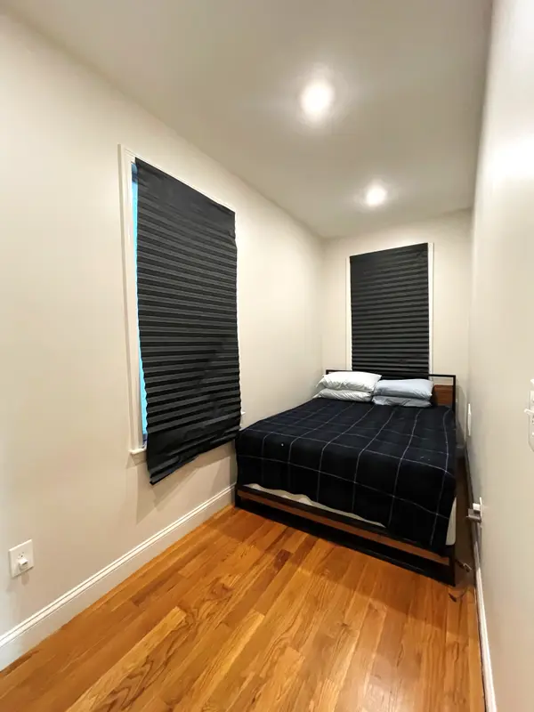 69 Boylston St #1, Boston, MA 02130-2289