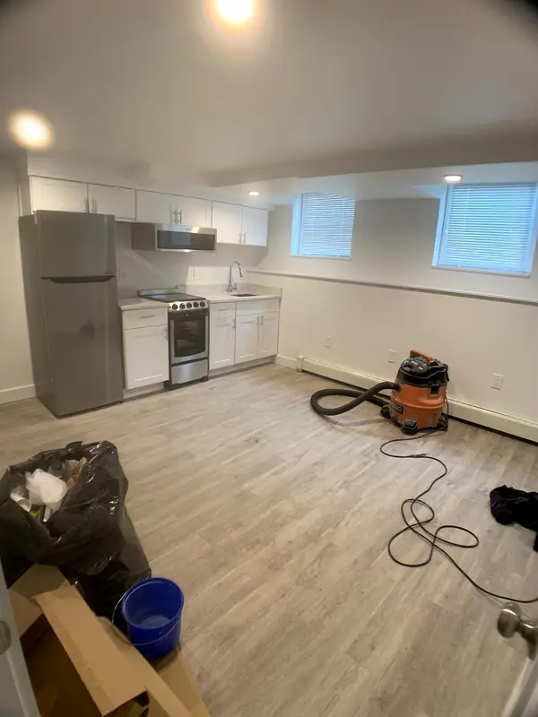 15 Seaverns Ave #7, Jamaica Plain, MA 02130-2881