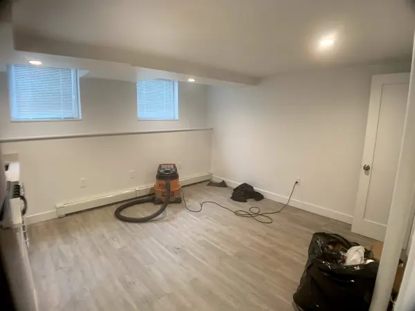 15 Seaverns Ave #7, Jamaica Plain, MA 02130-2881