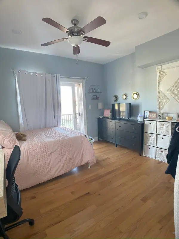 29 Brookside Ave #3, Jamaica Plain, MA 02130-2463