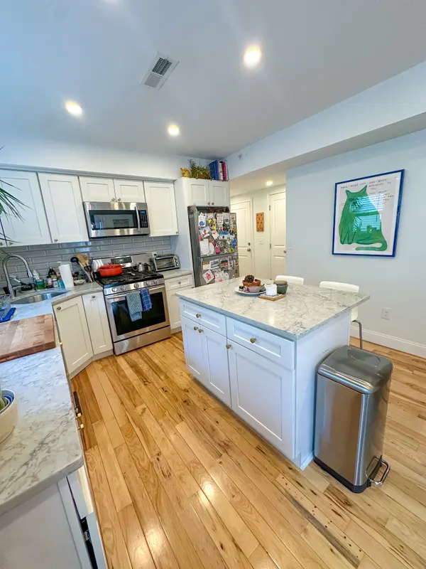 58 Boynton St #6, Jamaica Plain, MA 02130-3264