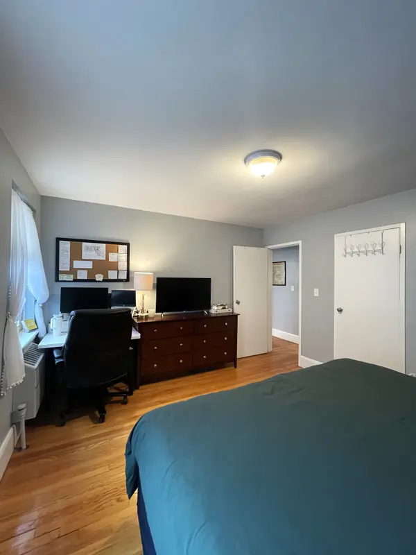 4 Oleary Way #73, Jamaica Plain, MA 02130-3758