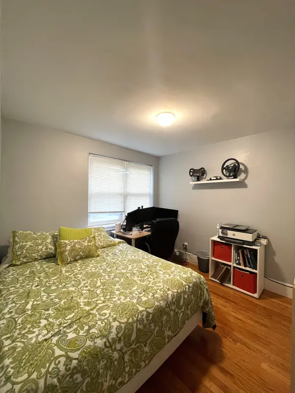 4 Oleary Way #73, Jamaica Plain, MA 02130-3758
