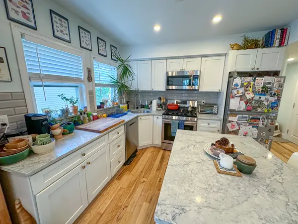 58 Boynton St #6, Jamaica Plain, MA 02130-3264
