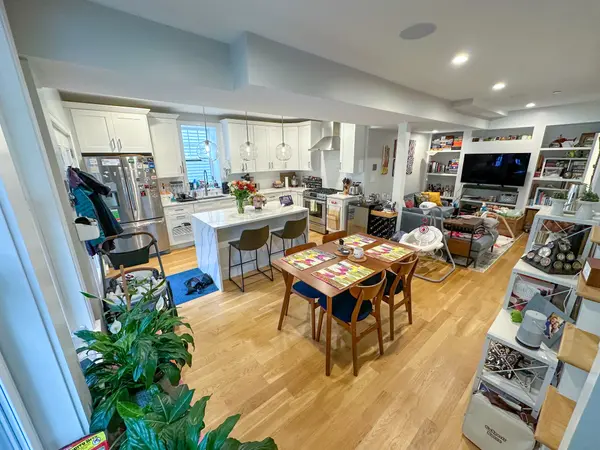 3231 Washington St #2, Jamaica Plain, MA 02130-2654