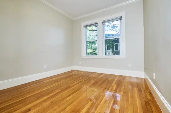 42 Glen Rd #3, Jamaica Plain, MA 02130-3306