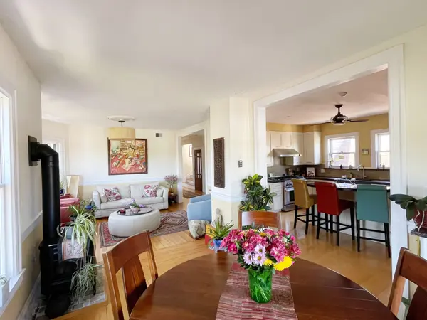 32 Sheridan St #3, Jamaica Plain, MA 02130-4692
