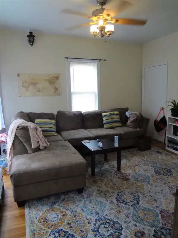 32 Forbes St #3, Jamaica Plain, MA 02130-4871