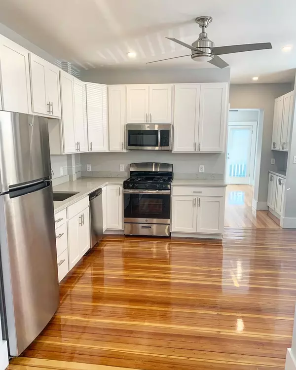 6 Brown Ter #1R, Jamaica Plain, MA 02130-2868