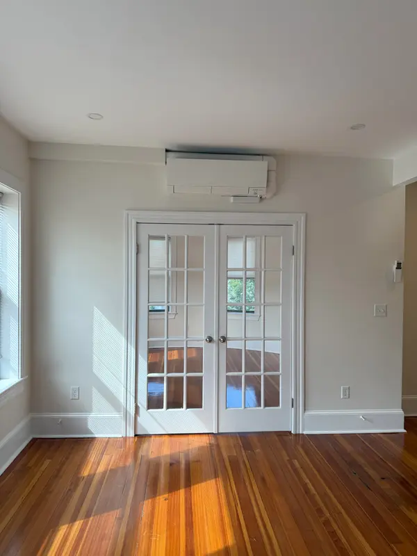9 Seaverns Ave #2F, Jamaica Plain, MA 02130-2872