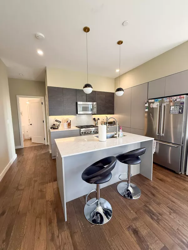 45 Burnett St #407, Jamaica Plain, MA 02130-2798