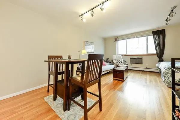 171 South St #14B, Jamaica Plain, MA 02130-3919