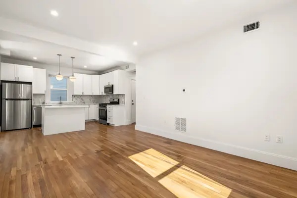 51 Boylston St #2, Jamaica Plain, MA 02130-4422