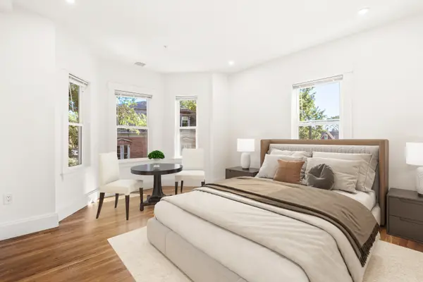 51 Boylston St #4, Jamaica Plain, MA 02130-4422