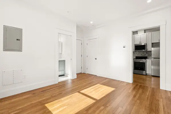 51 Boylston St #4, Jamaica Plain, MA 02130-4422
