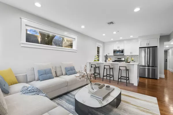 189 Chestnut Ave #1R, Jamaica Plain, MA 02130-4400