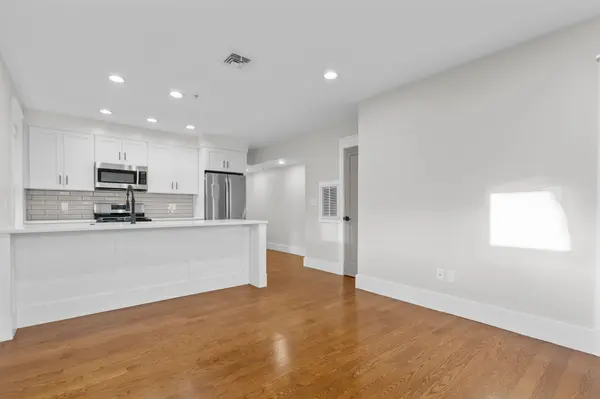 189 Chestnut Ave #1R, Jamaica Plain, MA 02130-4400