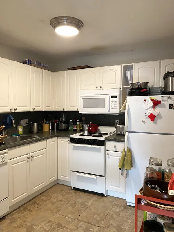 171 South St #16A, Jamaica Plain, MA 02130-3919