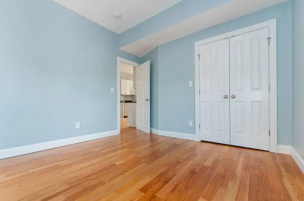 29 Brookside Ave #2, Jamaica Plain, MA 02130-2463