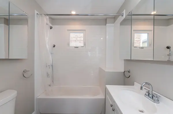 29 Brookside Ave #2, Jamaica Plain, MA 02130-2463