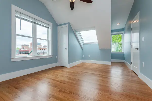 29 Brookside Ave #4, Jamaica Plain, MA 02130-2463