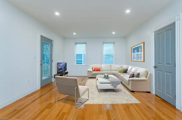 33 Woodman St #3, Jamaica Plain, MA 02130-3879