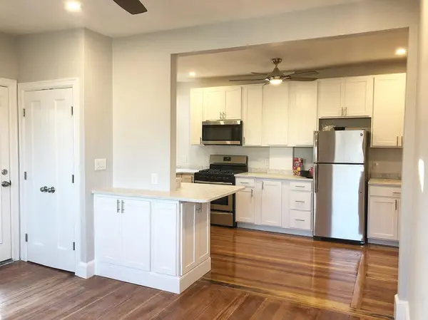 19 Seaverns Ave #3R, Jamaica Plain, MA 02130-2875