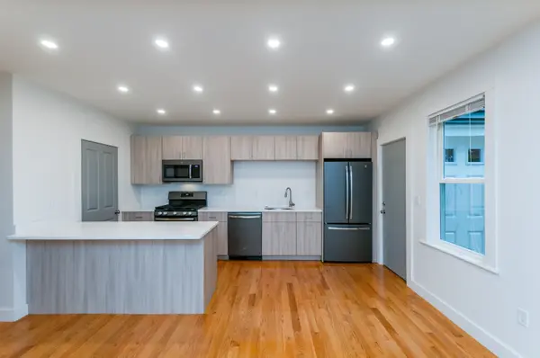 33 Woodman St #3, Jamaica Plain, MA 02130-3879