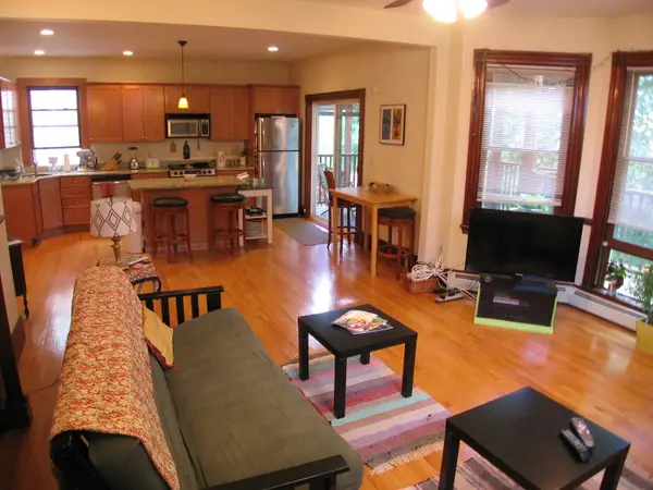 118 Chestnut Ave #2, Jamaica Plain, MA 02130-1973