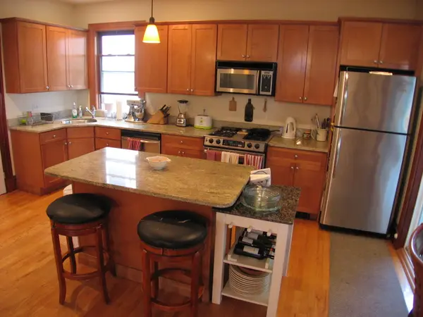 118 Chestnut Ave #2, Jamaica Plain, MA 02130-1973