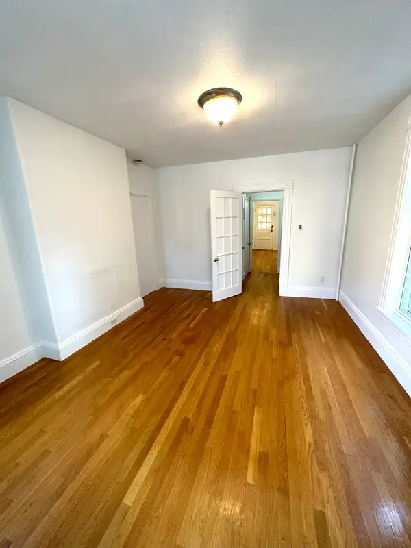 30 Hall St #1, Jamaica Plain, MA 02130-3220