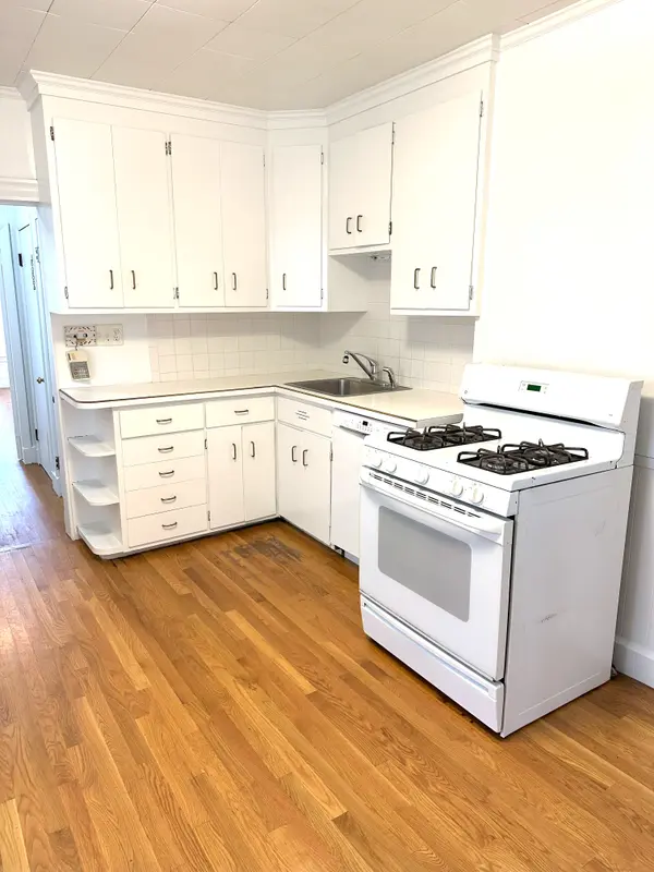 30 Hall St #1, Jamaica Plain, MA 02130-3220