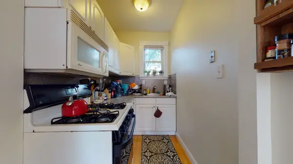 30 Forbes St #2, Jamaica Plain, MA 02130-4872