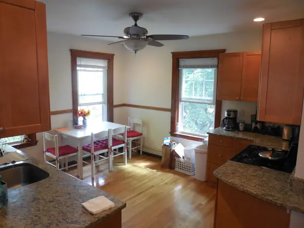 28 Brookside Ave #3, Jamaica Plain, MA 02130-2453