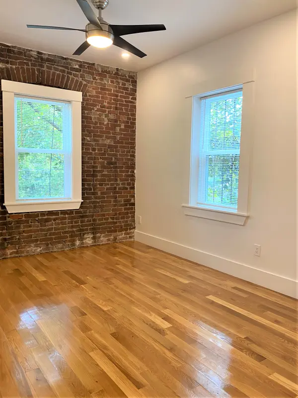 32 Robinwood Ave #8, Jamaica Plain, MA 02130-2152