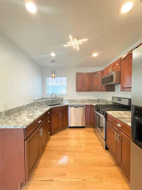 28 Lambert St #2, Roxbury, MA 02119-3699