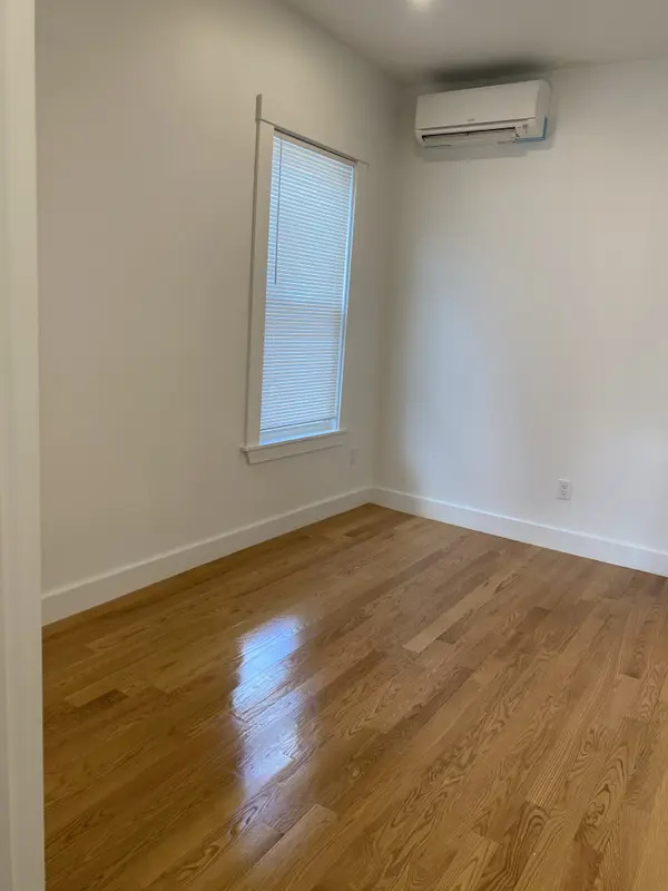 29 Green St #6, Jamaica Plain, MA 02130-2510