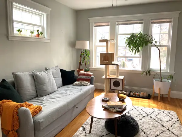 50 Boylston St #2R, Jamaica Plain, MA 02130