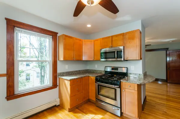 28 Brookside Ave #3, Jamaica Plain, MA 02130-2453