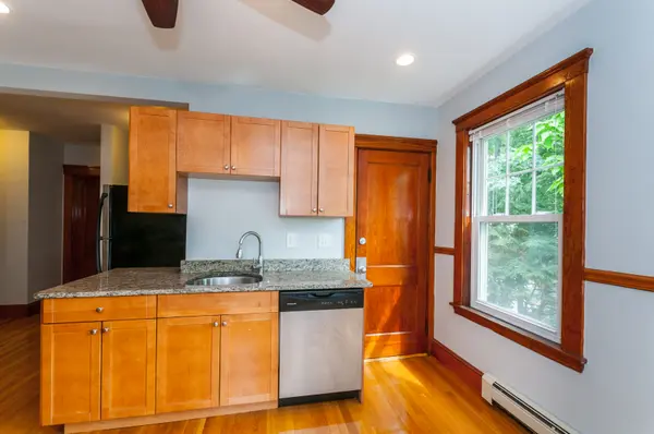 28 Brookside Ave #3, Jamaica Plain, MA 02130-2453