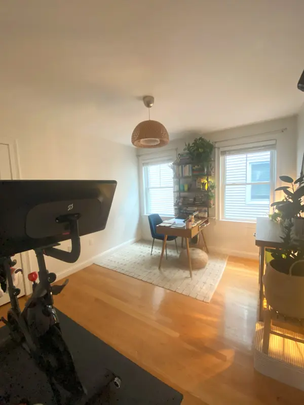 241 Lamartine St #2, Jamaica Plain, MA 02130-2264