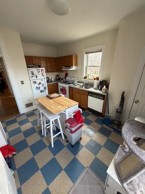 12 Anson St #3, Jamaica Plain, MA 02130-3210