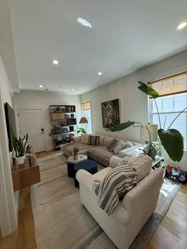 3231 Washington St #3, Jamaica Plain, MA 02130-2654