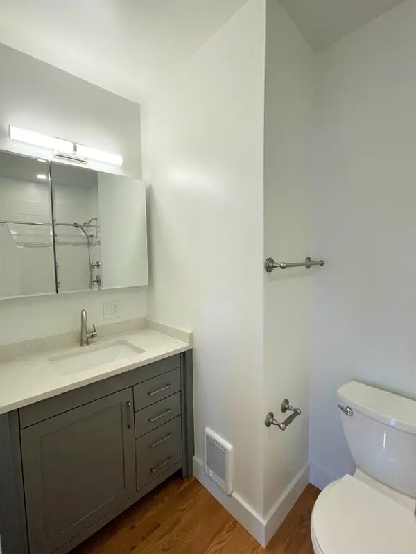 31 Green St #7, Jamaica Plain, MA 02130-2510