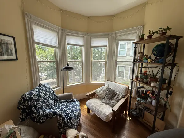7 Lamartine Ter #2, Jamaica Plain, MA 02130-2207