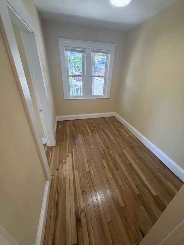 265 Hyde Park Ave #1, Jamaica Plain, MA 02130-4221